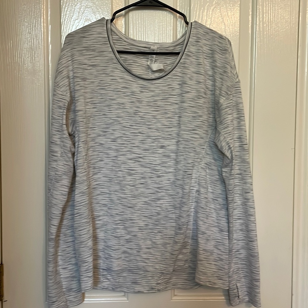 Lululemon long sleeve shirt